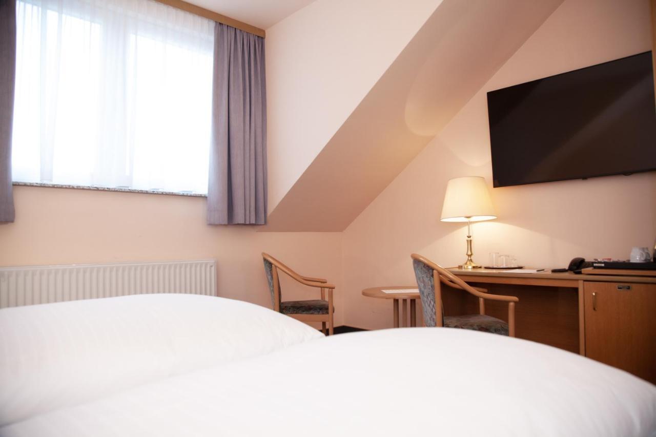 Hotel Lonac Duisburg Exterior photo